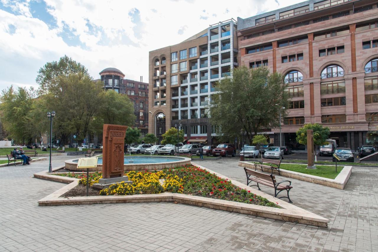 Umba Apartment N1 - 2 Bedrooms Erivan Exterior foto